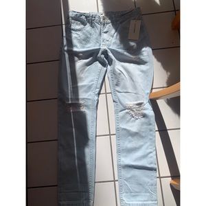 Light wash boyfriend jeans